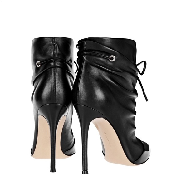 NEW Gianvito Rossi 105 stilettos 38/8 - Picture 2 of 6